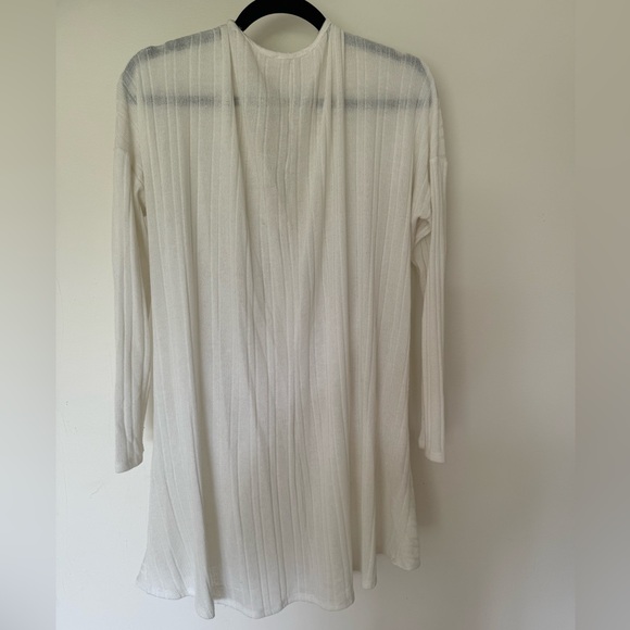 Timing Twist Front Knit Cardigan - Picture 5 of 8